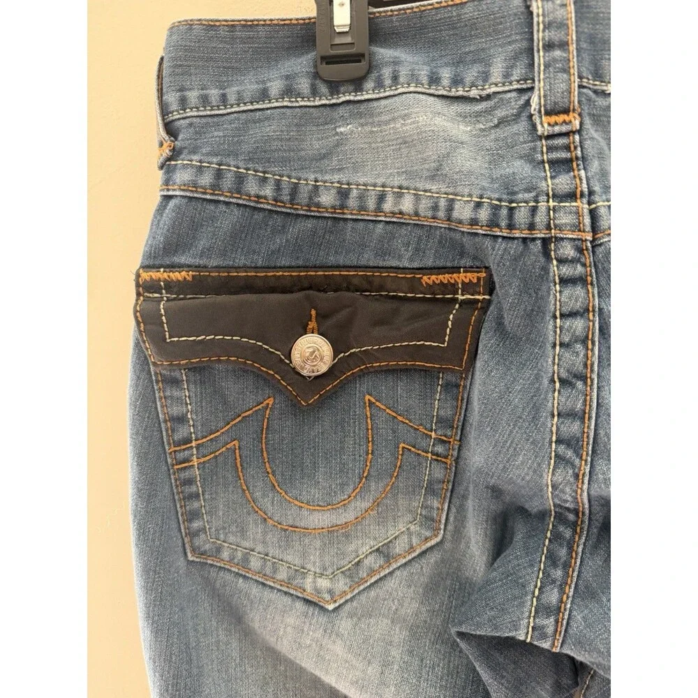 True Religion Ricky Relaxed Straight Leg Jeans Mens 34 Med Wash Blue Denim USA